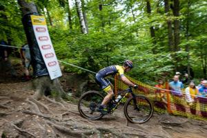 2327 20210925161014 IMG 8581-Copy